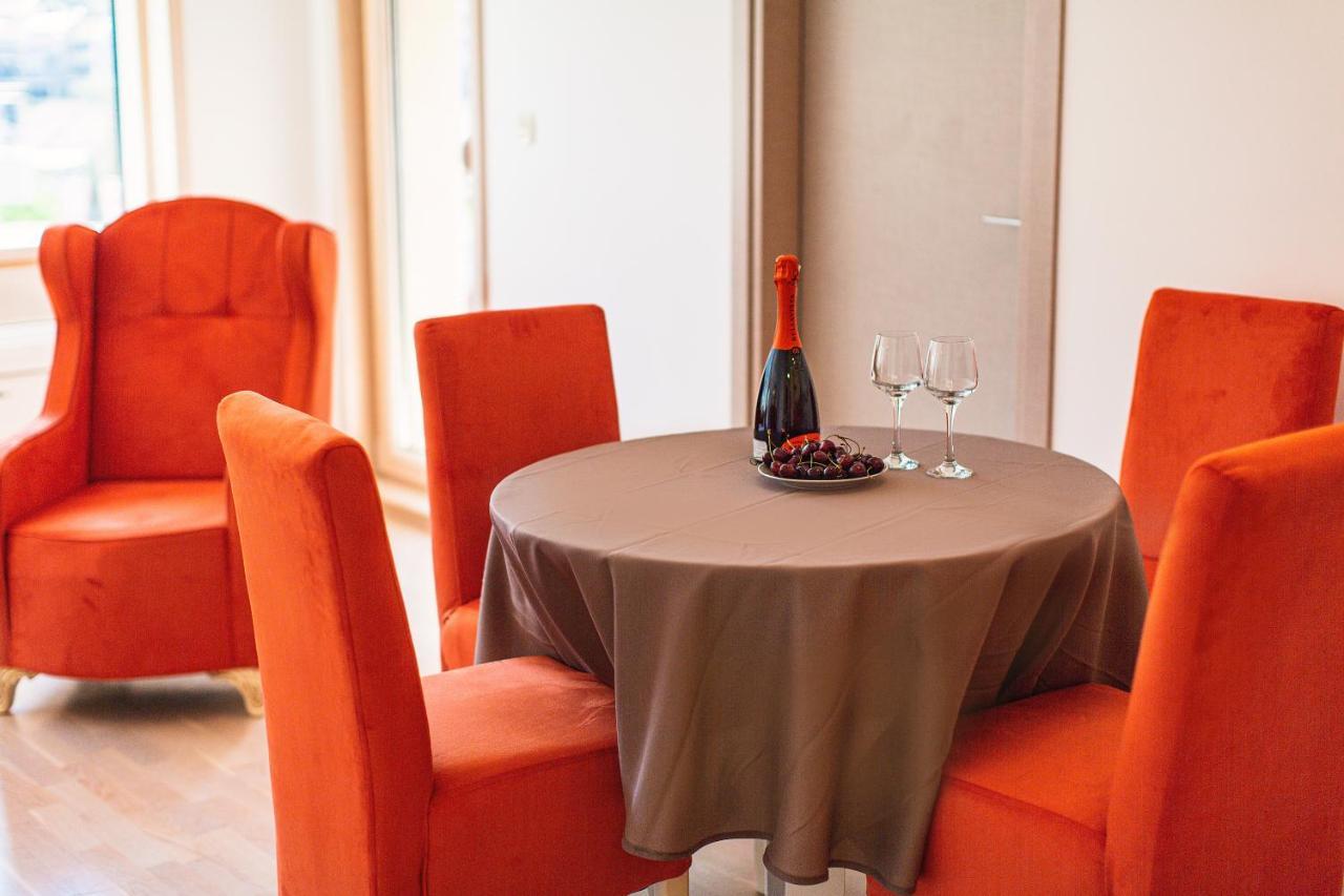 Montesun Fontana Apartments Budva Ngoại thất bức ảnh