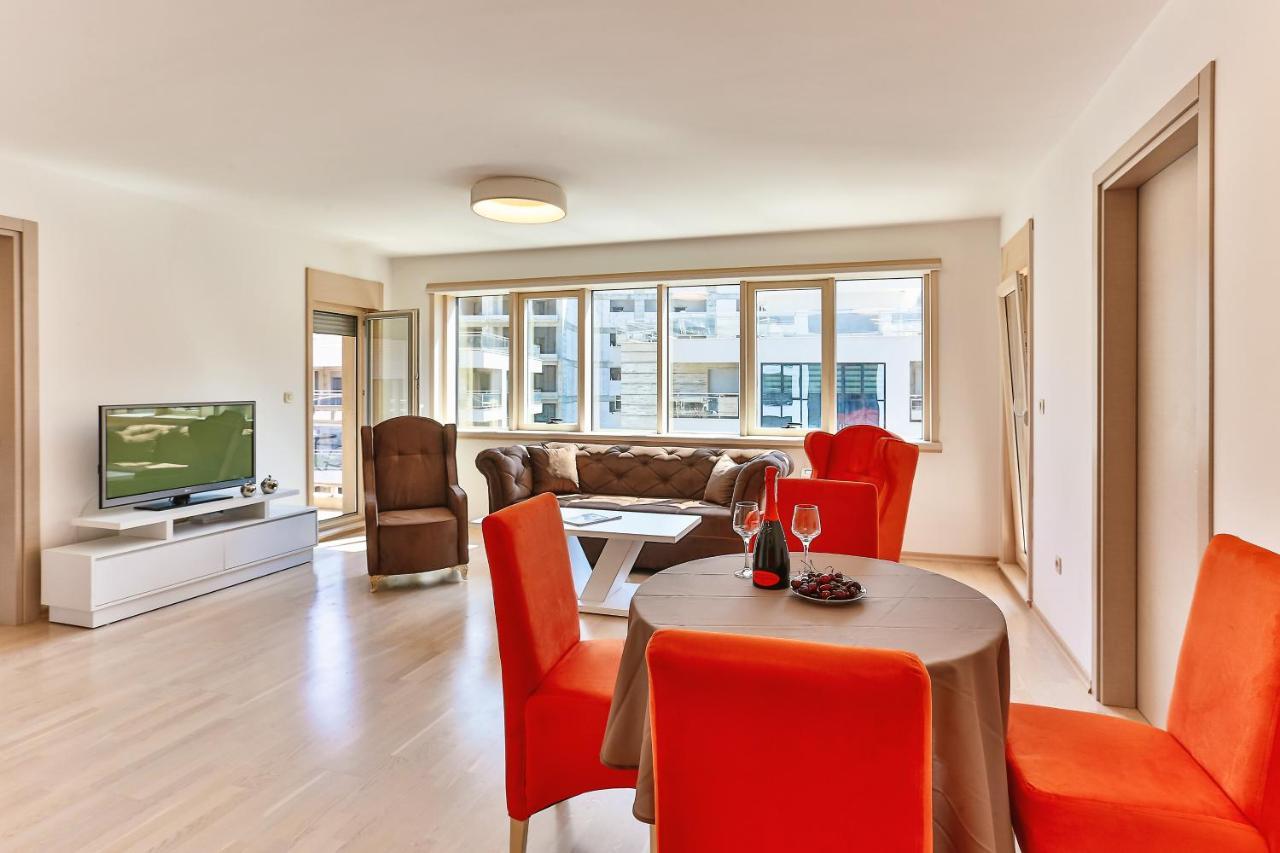 Montesun Fontana Apartments Budva Ngoại thất bức ảnh