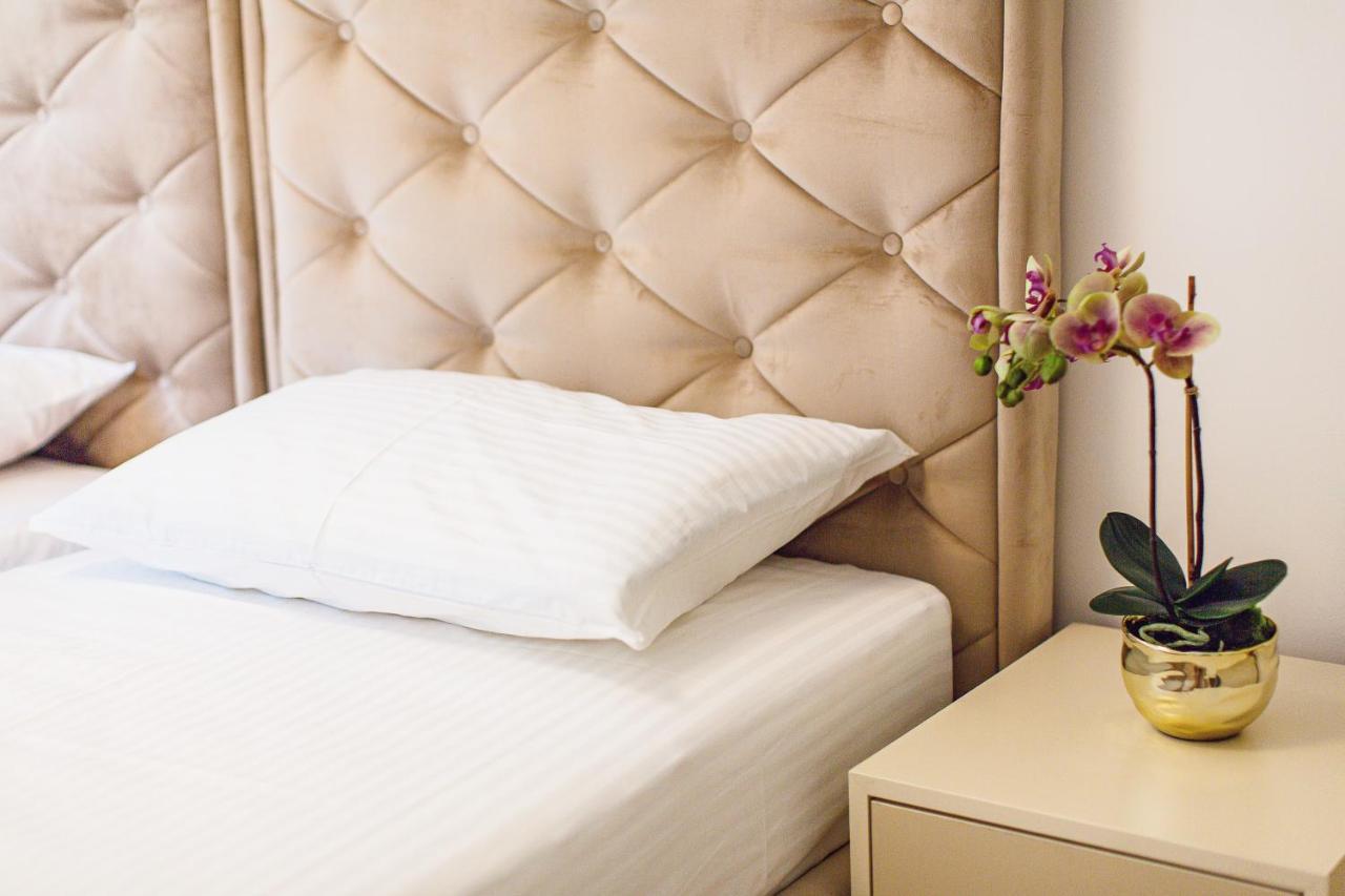 Montesun Fontana Apartments Budva Ngoại thất bức ảnh