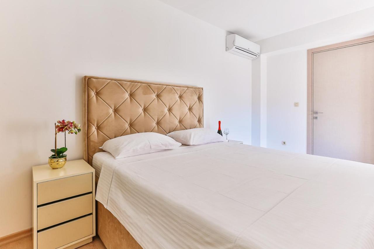 Montesun Fontana Apartments Budva Ngoại thất bức ảnh