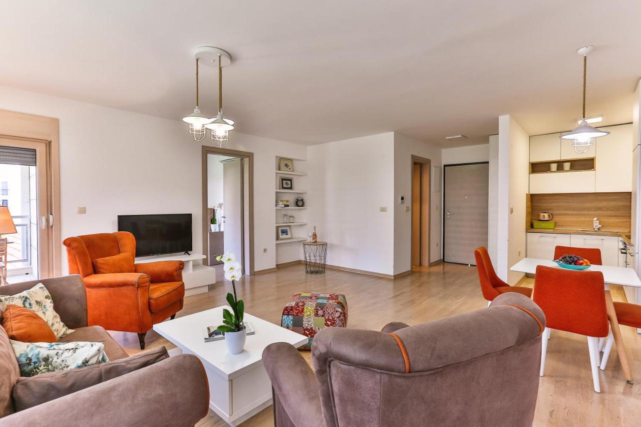 Montesun Fontana Apartments Budva Ngoại thất bức ảnh