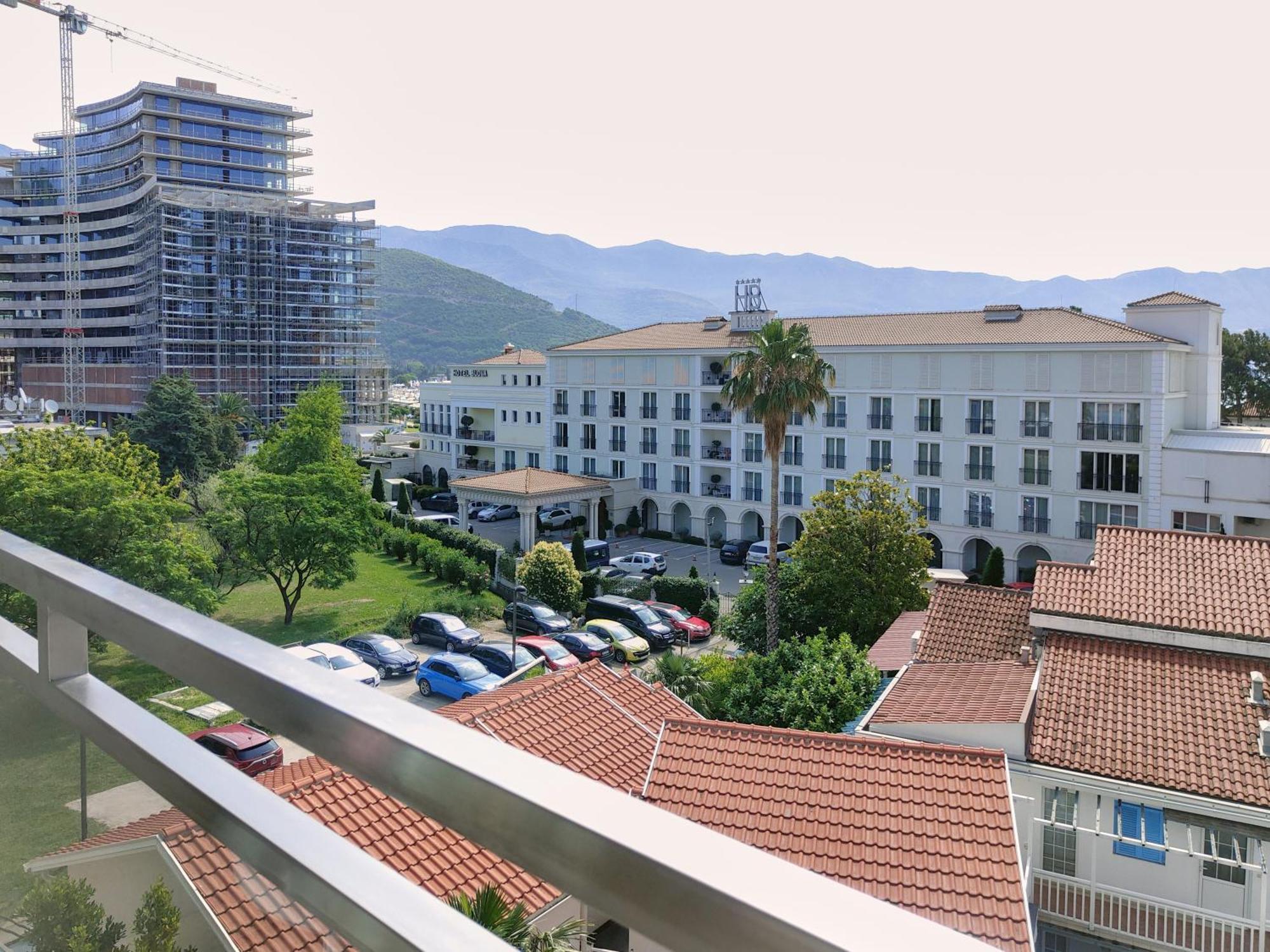 Montesun Fontana Apartments Budva Ngoại thất bức ảnh