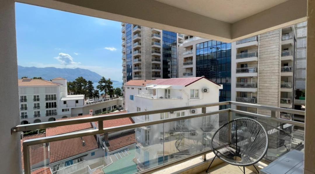 Montesun Fontana Apartments Budva Ngoại thất bức ảnh
